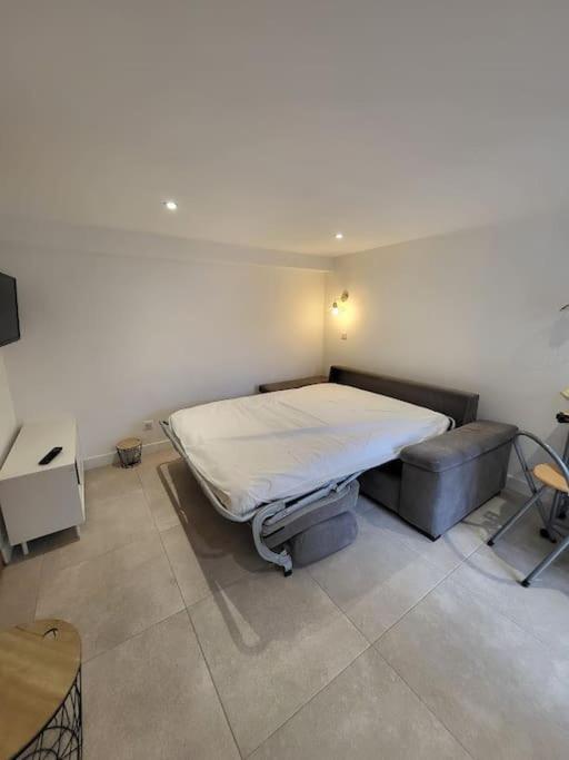 Studio 2 Personnes Equipe Carignan-de-Bordeaux المظهر الخارجي الصورة